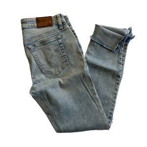 Joe’s Jeans Flawless The Icon Mid-Rise Skinny Ankle • Size 26